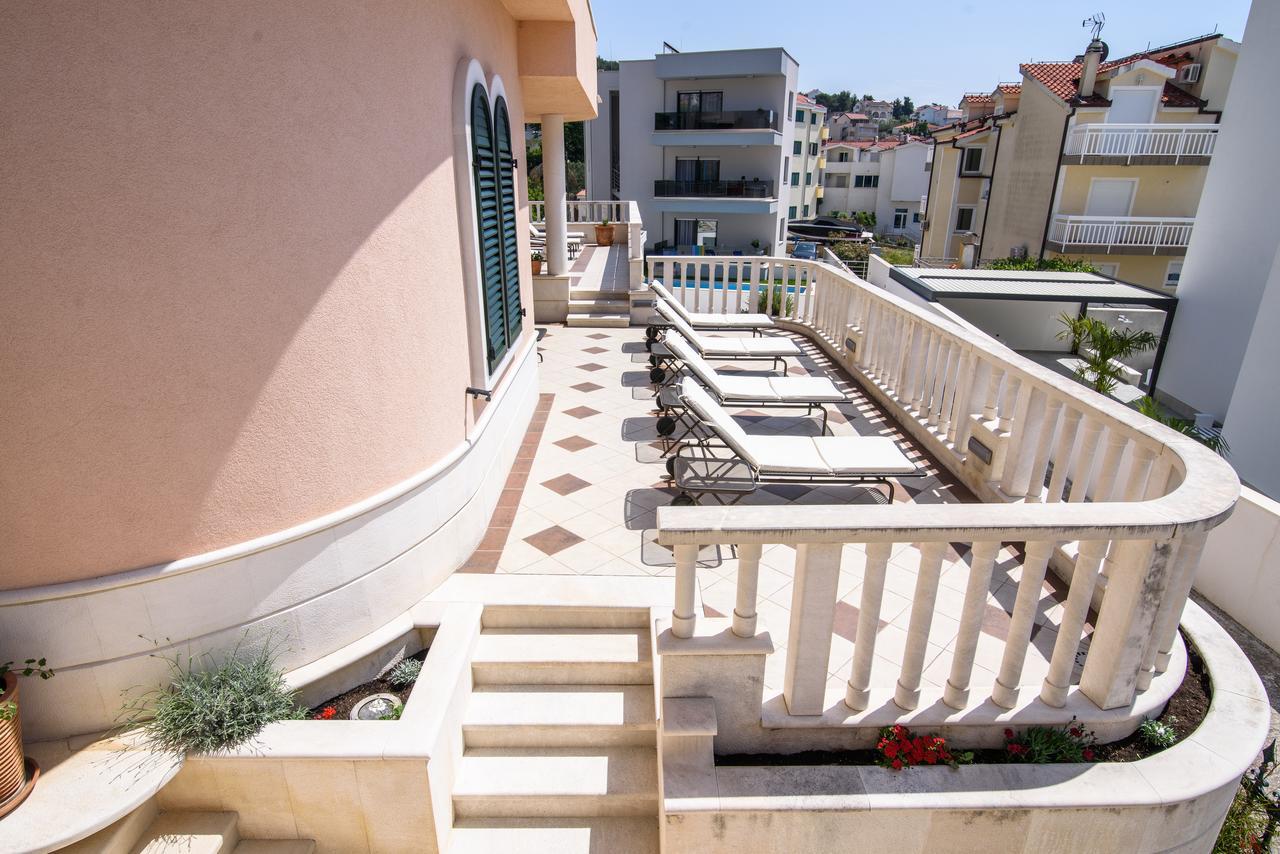 Villa Lavandula With Heated Swimming Pool Trogir Exterior foto