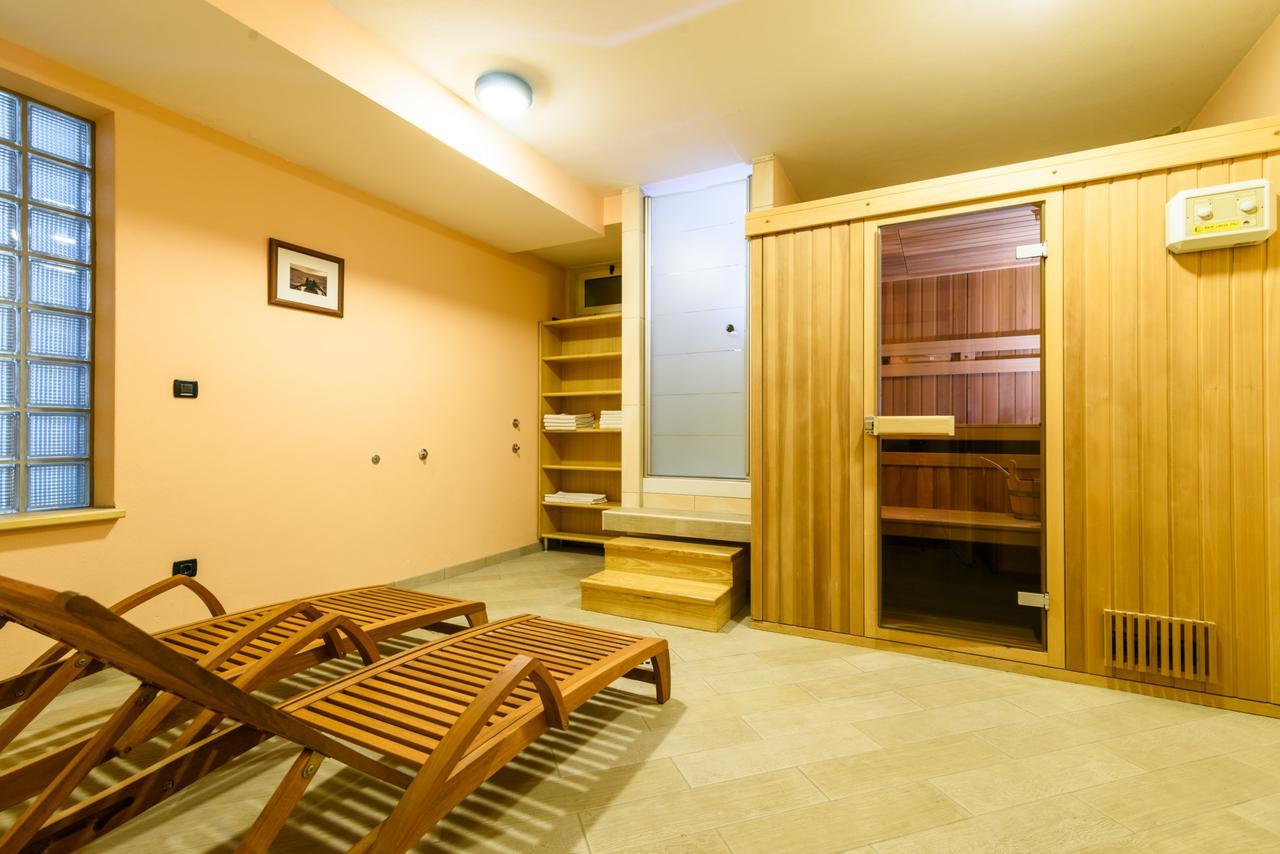 Villa Lavandula With Heated Swimming Pool Trogir Exterior foto